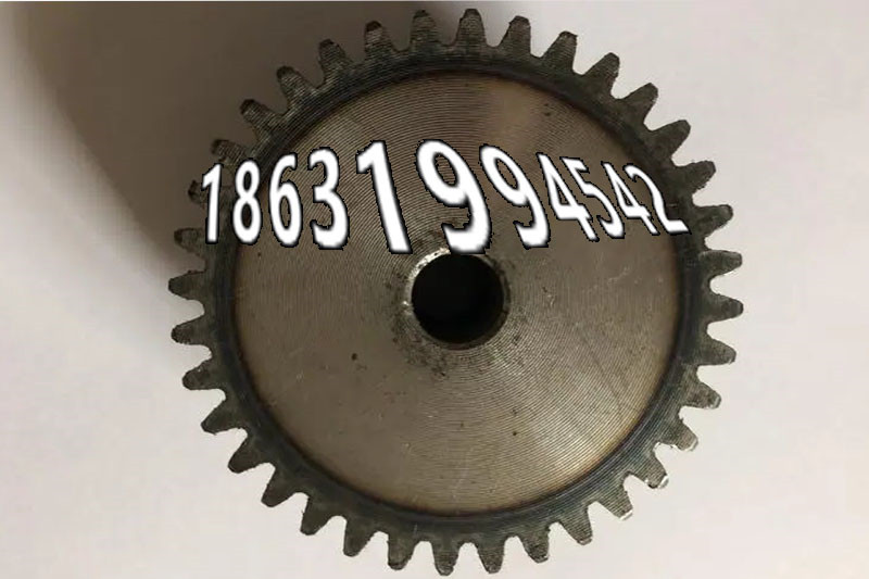 板机齿轮结实耐用